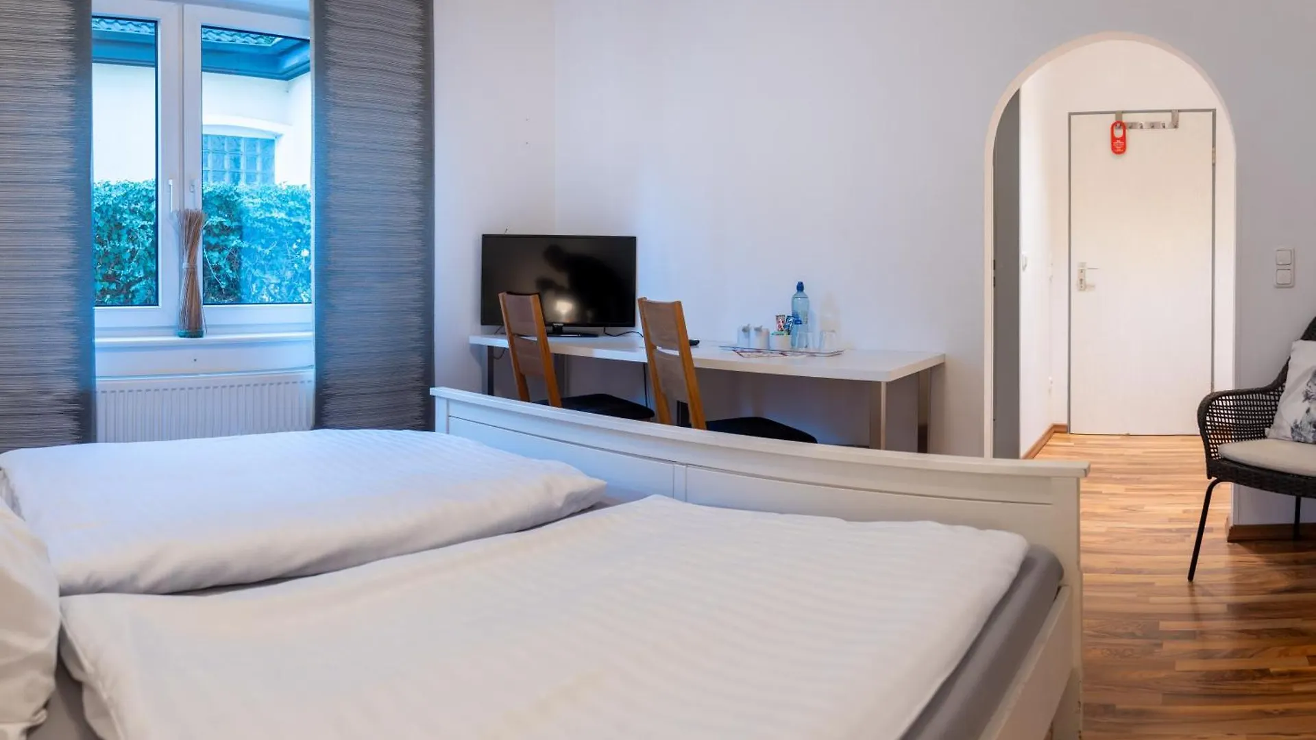 Hotel Villa Wandsbek contacts